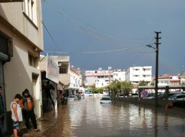 b_300_200_16777215_00_images_stories_images_evt_2022_inondation_turquie_241122.jpg